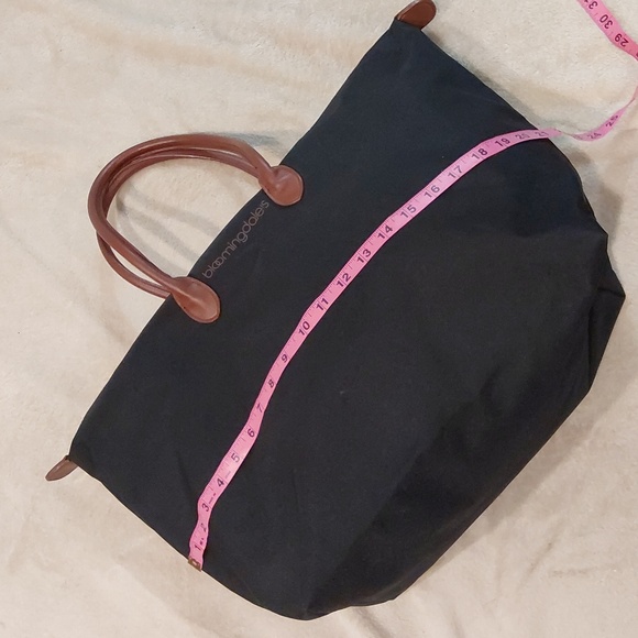 Bloomingdale's large zip-top Weekender,Shopper tote Duffle, Travel bag - Picture 8 of 12